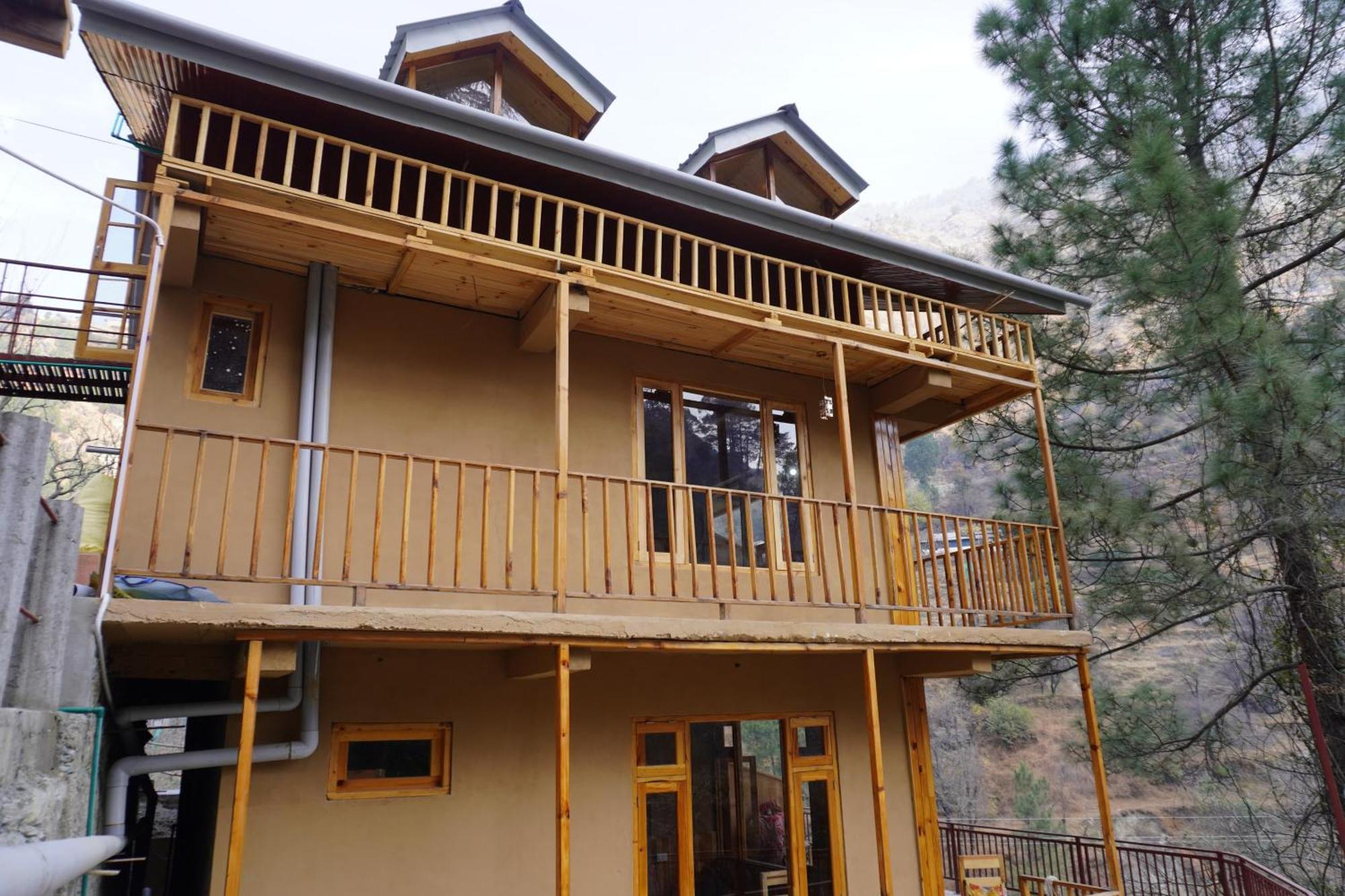 The Fiza Retreat Tirthan Banjār Esterno foto